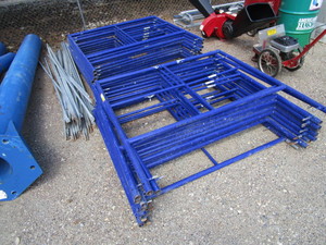 lot 16 image: 11 Sections of Scaffolding