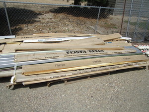 lot 19 image: Large Lot of Soffit, Fascia, J Chanel, Trim