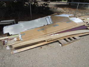 lot 20 image: Large Lot of Soffit, Fascia, J Chanel, Trim