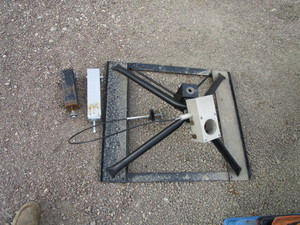 lot 8 image: 5th Wheel Hitch