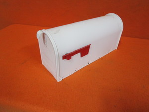 lot 145 image: Mail Box