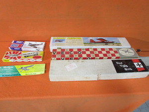 lot 154 image: RC Airplane Kits