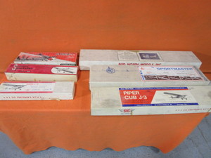 lot 156 image: RC Airplane Kits