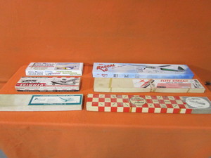 lot 158 image: RC Airplane Kits