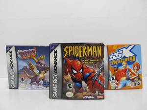 lot 89 image: 3 Nintendo Gameboy Advance Games wBoxes