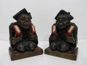 lot 142 image: Old Vintage Set of Scholar Bookends