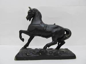 lot 178 image: Vintage Cast Metal Horse Sculpture
