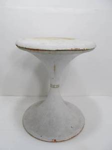 lot 200 image: Mid Century Fiberglass Plant Stand or Stool