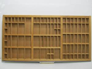 lot 205 image: Vintage Printers Tray Wall shelf