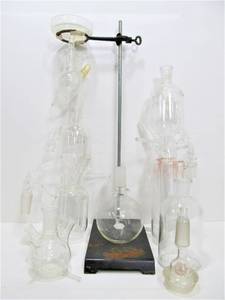 lot 233 image: Group of Vintage Highly Intricate Scientific Laboratory Glass