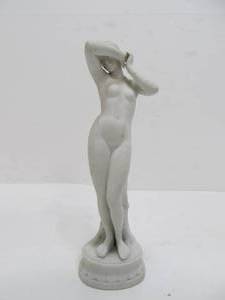 lot 264 image: Smaller Antique Figural Nude Bisque Sculpture