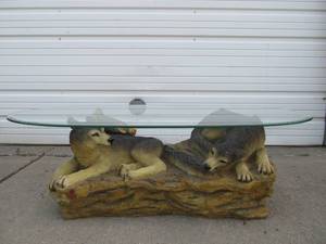 lot 270 image: Very Nice Sculptural WOLF Coffee Table