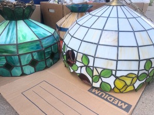 lot 328 image: 3 Hanging Slag Glass Parlor Lamps