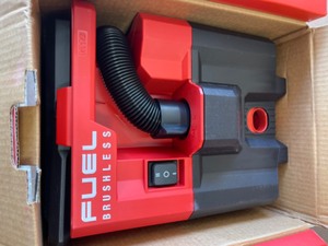 Milwaukee M18 FUEL PACKOUT 18-Volt Lithium-Ion Cordless 2.5 Gal. WetDry Vacuum (Tool-Only)