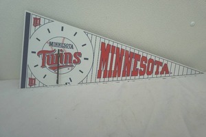 twins clock