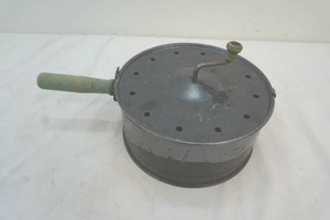 popcorn maker