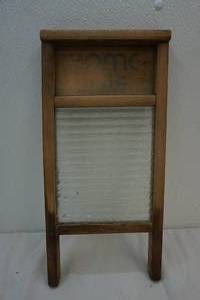 Glass washboard