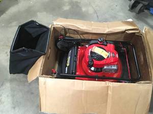 Troy-Bilt 21in. 140cc Briggs & Stratton Gas Push Lawn Mower with Rear bag and Mulching Kit Included Customer Returns See Terms on Auction