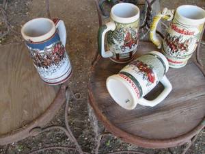 4 Budweiser Clydesdale mugs...
