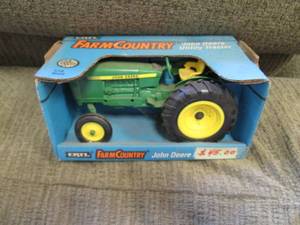 John Deere 116 die cast metal util...