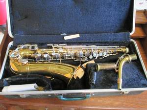 Bundy saxophone with case...