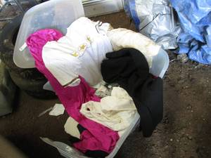 Tote of womens clothes (see photos...