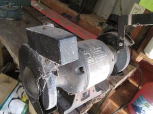 Ohio Forge 6 bench grinder (works)...