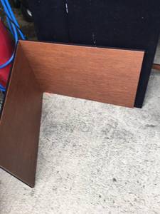 Table with extra leaf under the table, plus 7 bar height chairs.  Includes a faux top for playing games.  One chair had a missing rung