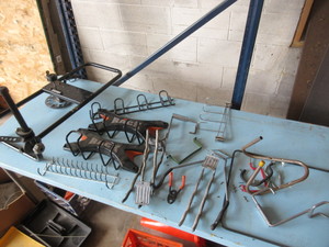 HOOKS, RCKS AND HANGING APPARATUS