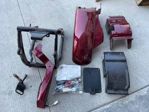 lot 47 image: Street Stalker Rear Fender Assembly