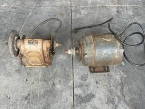 lot 54 image: Bench Grinder with Motor