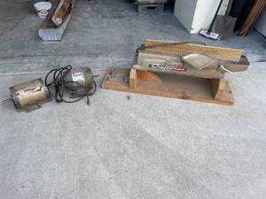 lot 62 image: Craftsman Jointer