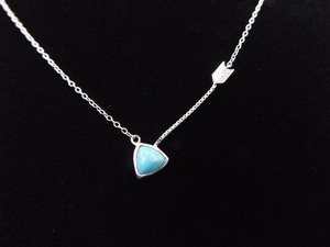 lot 4 image: .925 Sterling Silver Turquoise Trillion Cabochon Arrowhead Pendant Necklace