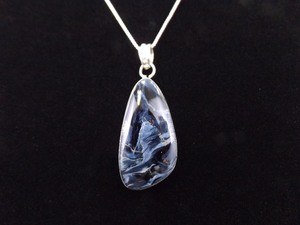 lot 5 image: .925 Sterling Silver Blue Astrophyllite Pendant Necklace