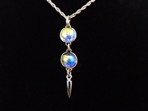 lot 12 image: .925 Sterling Silver blue and Yellow Dichroic Glass Pendant Necklace