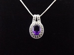 lot 16 image: .925 Sterling Silver Amethyst Crystal Pendant Necklace