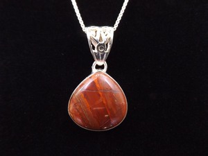 lot 22 image: .925 Sterling Silver Jasper Agate Cabochon Pendant Necklace