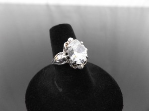 lot 71 image: .925 Sterling Silver Large oval Cut Zirconia Solitaire Ring Size 7