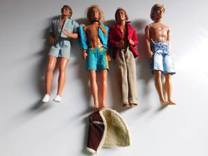 4-1968 Ken dolls