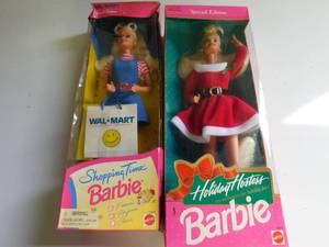 2 Barbies