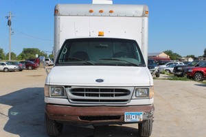 2001 Ford E-350 SD 7.3L Turbo Diesel - 77,912 Miles - Onan 7500 Super Quiet Generator - Great For a Food Truck