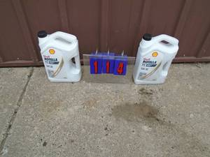 New qty of 2 gal shell rotella 30w diesel oil. As shown.