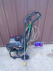 Craftsman gas pressure washer with hose & wand. Motor runs but unable to fully test. As shown.