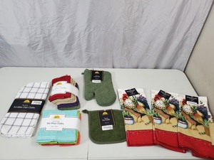 Large Assortment of New Kitchen Towels and More