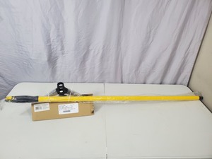 New Rubbermaid Broom Squeegee