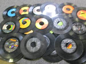 lot of 5045 records ...
