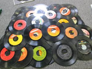 5045 records all with covers ...