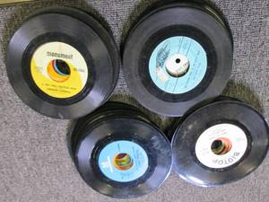 lot of 5045 records...