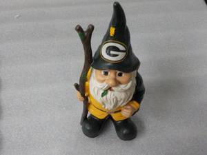 lot 147 image: Green Bay Packers Gnome 9 tall...