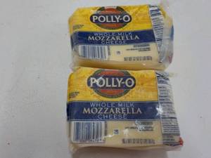 lot 194 image: 2 - 32 oz Frozen Pkgs Polly O Mozza...